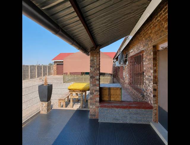 3 BEDROOM HOUSE FOR SALE IN VAN DER WESTHUIZEN